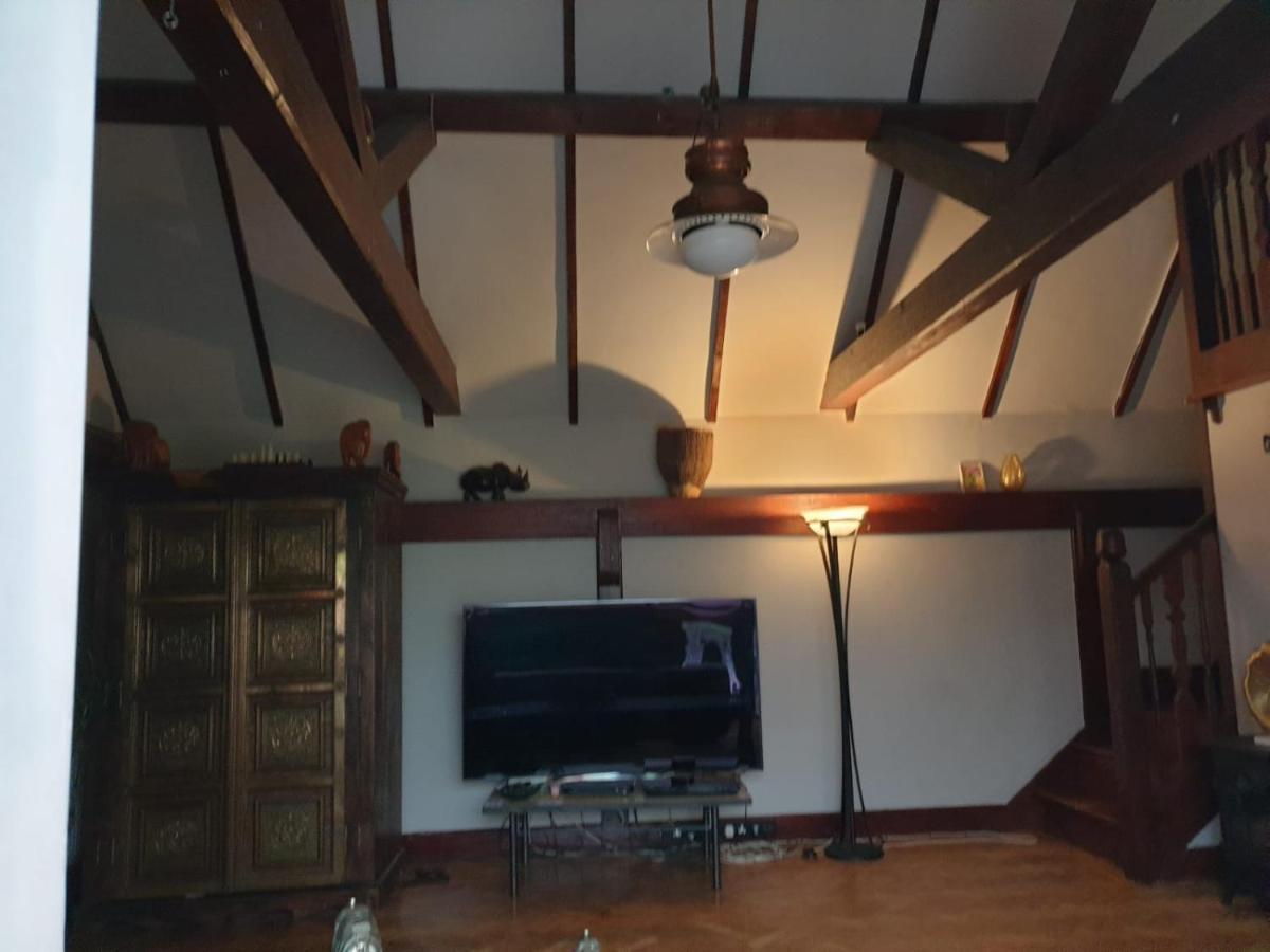 Dormansland South Lodge House المظهر الخارجي الصورة